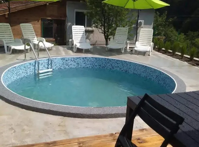 招待所 ирена *